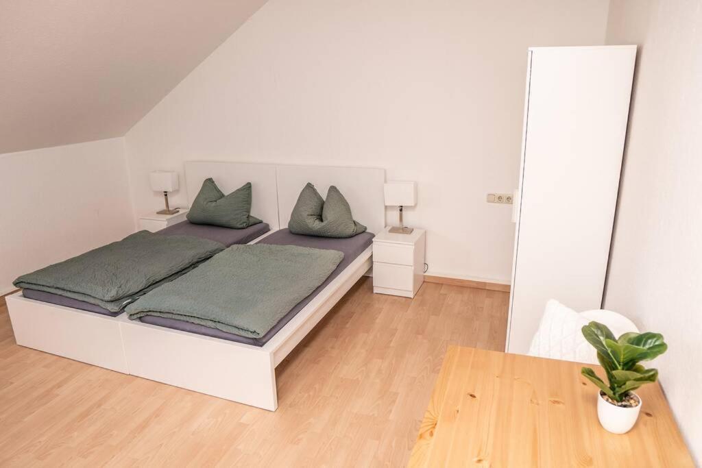 Gemütliche Ferienwohnung im Zentrum von Plauen Exterior foto
